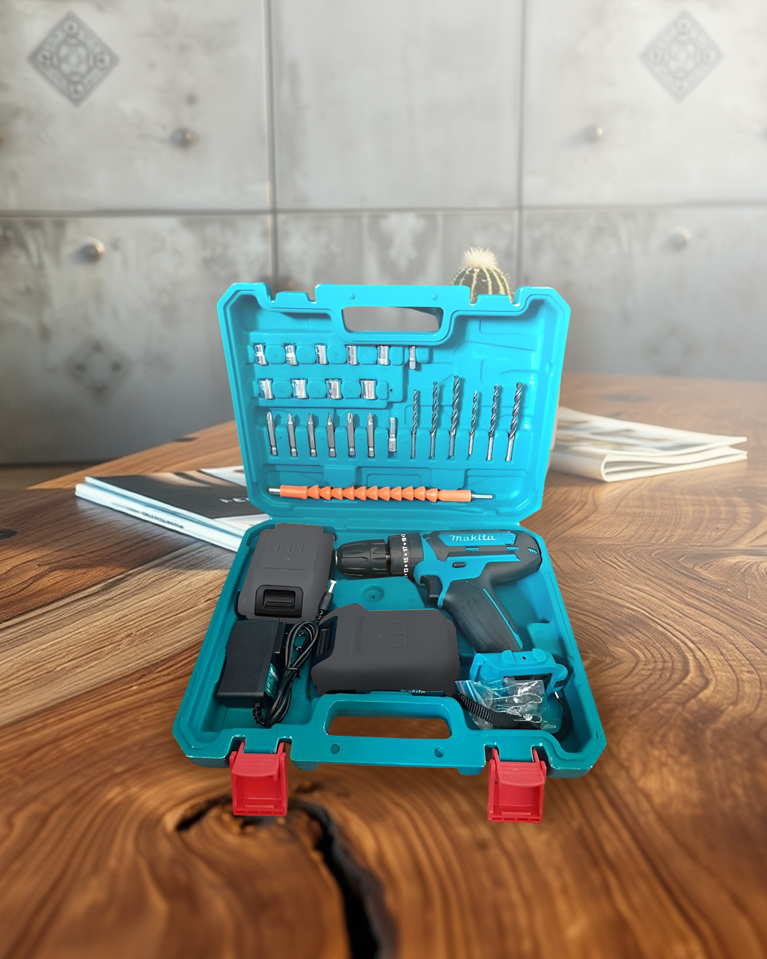 Taladro Inalámbrico Makita Doble Bateria 18v Con 25 Accesorios
